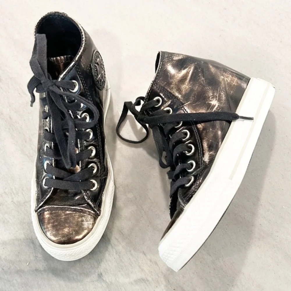 Chuck Taylor Lux Brush-Off Leather Wedge Sneakers Size 5 Gunmetal Bronze